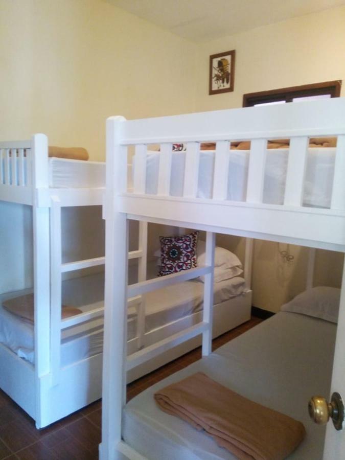 Casa De Miguelitos Hotel Tagaytay City Kültér fotó